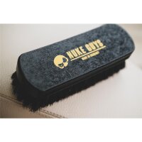 Nuke Guys - Leather and Textile Brush M